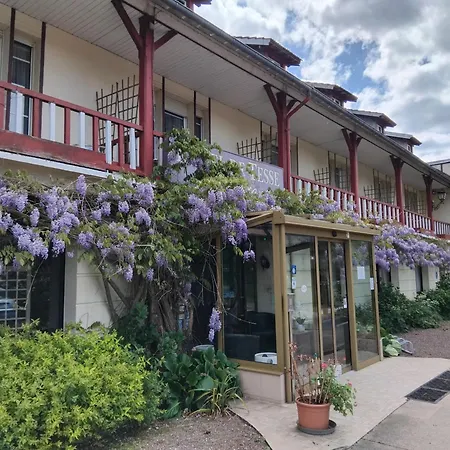 Hotel De Tesse *